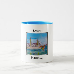 Taza Bicolor Barco de vela lindo en el puerto de Lagos, Portuga