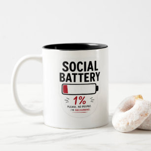Taza Bicolor Batería Social Baja Sticker Divertido para Introve