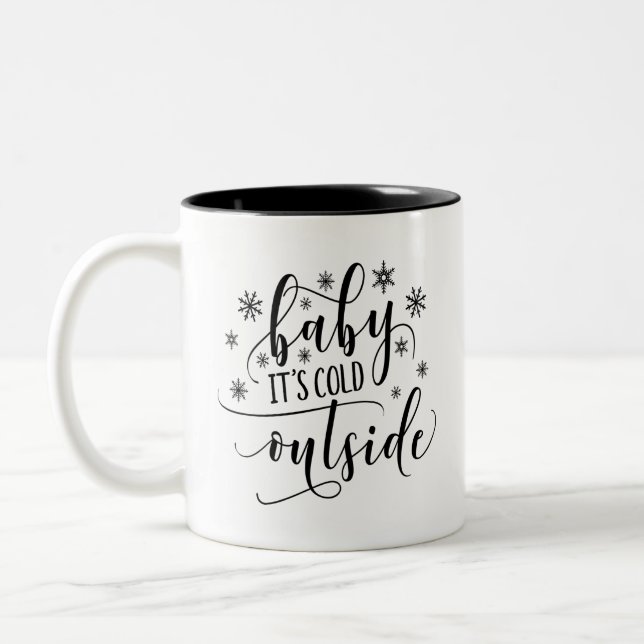 Taza Bicolor Bebé hace frío afuera (Izquierda)