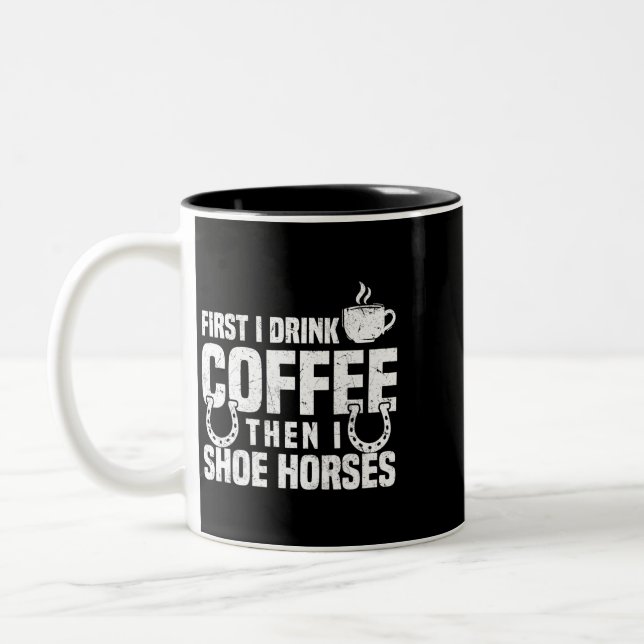 Taza Bicolor Bebida de caballo Café zapato Caballos divertidos  (Izquierda)