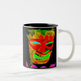 Taza Bicolor Bebida encima del hombre