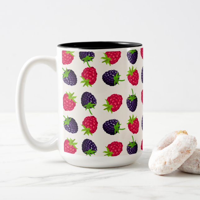 Taza Bicolor Belleza de Rasberry y Blackberry (Con donut)
