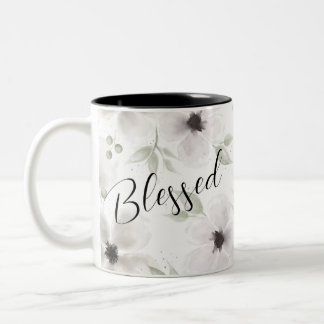 Taza Bicolor Bendita Fe Floral de color blanco negro moderno