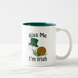 Taza Bicolor Bésame, soy un caracol irlandés