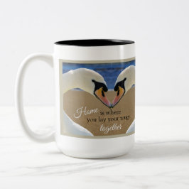 Taza Bicolor Besando cisnes
