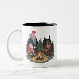 Taza Bicolor Bigfoot divertido de Navidad Santa Sasquatch Acamp