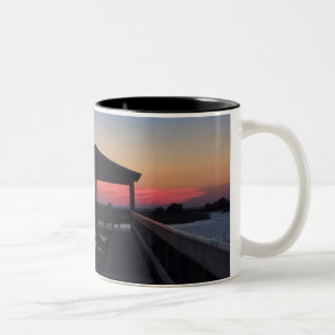 Taza Bicolor Boathouse Sunset Mug