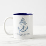 Taza Bicolor Boda de Anclaje Azul de la Marina Náutica<br><div class="desc">Una taza de boda azul marino. Es un regalo perfecto para los recién casados con un boda de temática náutica. Diseñado para ti por Blackberry Boulevard.</div>