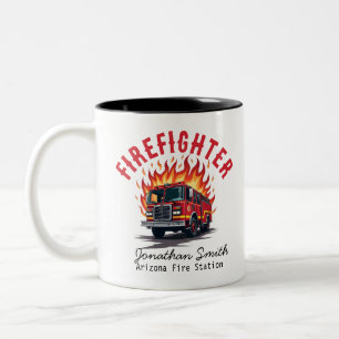 Taza Bicolor Bombero Camión de bomberos en rescate de incendio