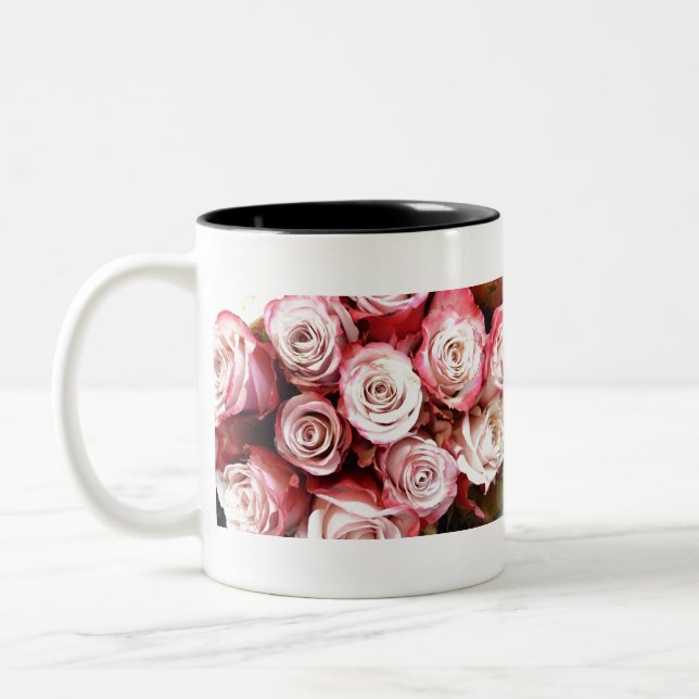 Taza Bicolor Bouquet De Rosas Rojas Y Rosa (Izquierda)