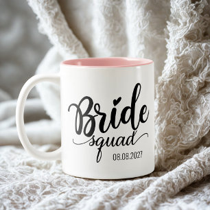 Taza Bicolor "Bride Squad" moderno guión negro personalizado bo