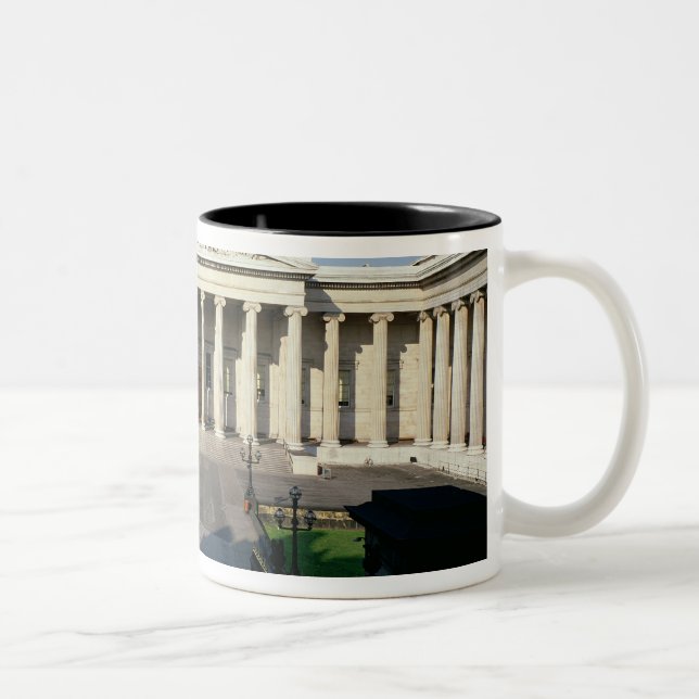 Taza Bicolor British Museum (Derecha)
