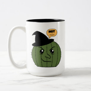 Taza Bicolor Bruja de Cactus "no es grande" Halloween
