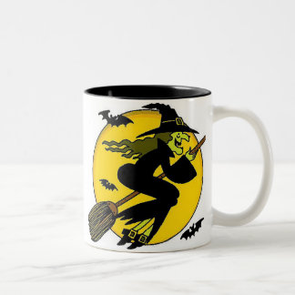 Taza Bicolor Bruja De Halloween En Broomstick