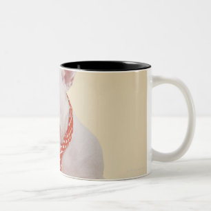 Taza Bicolor Bull terrier miniatura que mira el ordenador