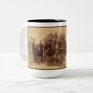 Taza Bicolor Caballería de Combate Negra Americana: Guerreros B