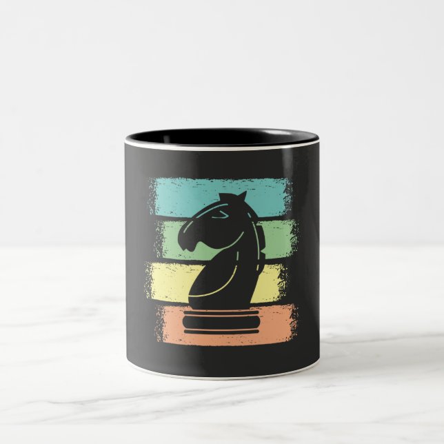 Taza Bicolor Caballo de Ajedrez Retro (Centro)