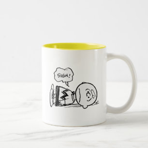 Taza Bicolor Cacahuetes Charlie Brown ha caído
