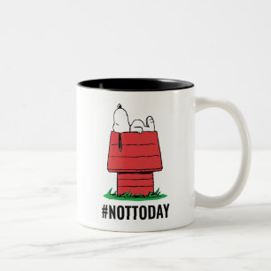Taza Bicolor Cacahuetes   Snoopy durmiendo