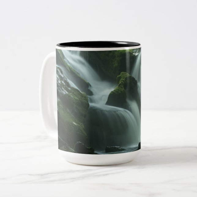 Taza Bicolor Caída de Agua Calmante (Anverso izquierdo)