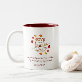 Taza Bicolor Caída de las hojas de acuarela dar gracias Monogra