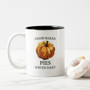 Taza Bicolor Calabaza de arte de picaduras recién horneadas