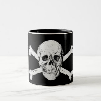 Taza Bicolor Calavera pirata y encrucijada
