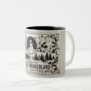 Taza Bicolor Caminando en invierno un hombre de nieve maravilla