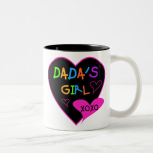 Taza Bicolor Camiseta Chica de Dada, taza, botón, imán, más