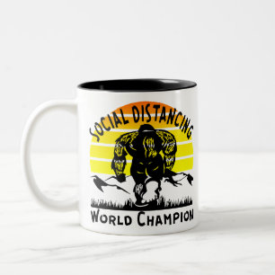 Taza Bicolor Campeón del mundo de distanciamiento social #