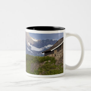 Taza Bicolor Cargadores lideran una cuerda de caballos sobre un