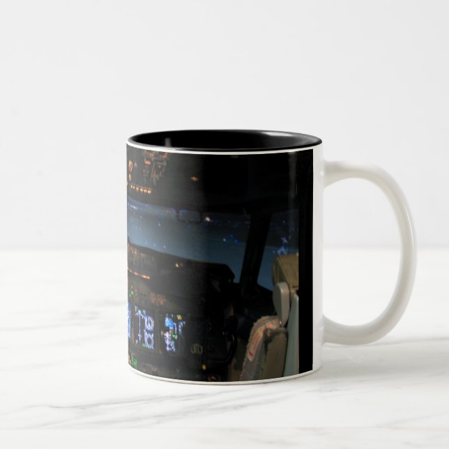 Taza Bicolor Carlinga 737 (Derecha)
