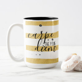 Taza Bicolor Carpe el modelo f'ing de la raya del oro de Diem
