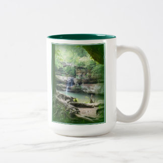 Taza Bicolor Cascada en la cueva del viejo hombre