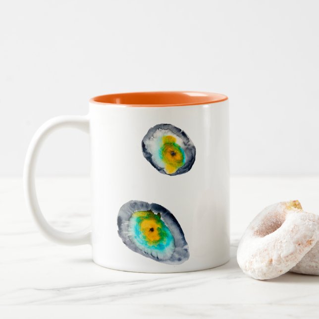 Taza Bicolor cáscaras de ostión abstractas de acuarela (Con donut)