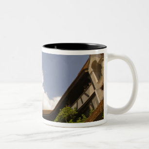 Taza Bicolor Castillo de Bran del siglo XIII (Castillo de Drácu