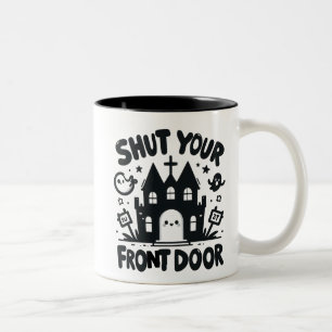 Taza Bicolor Castillo Embrujado – “Cierra Tu Puerta Principal”