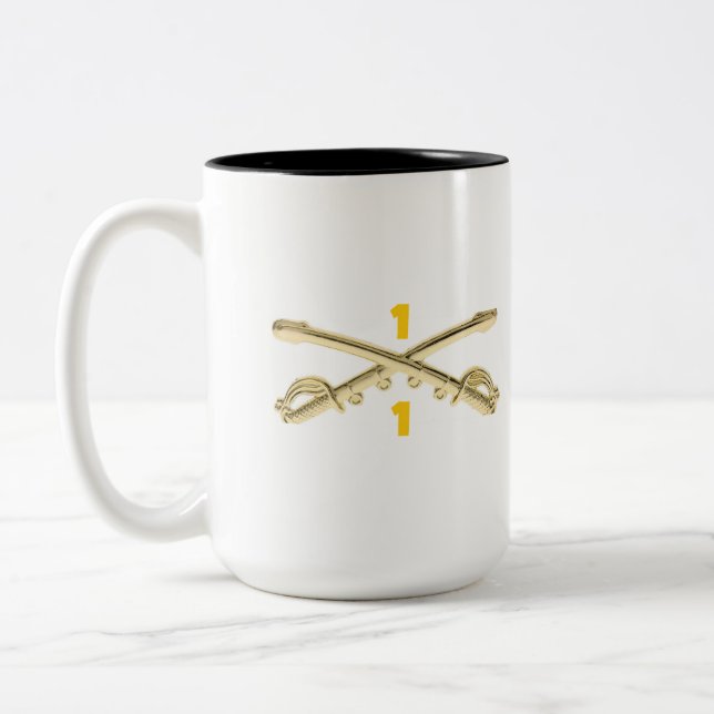 Taza Bicolor Cav Association Coffee Mug (Izquierda)