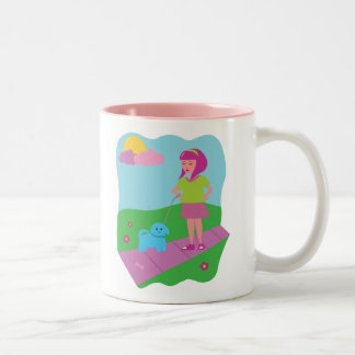Taza Bicolor Chica Caminando Perro