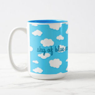Taza Bicolor cielo de nubes azules y blanquecinas - barro