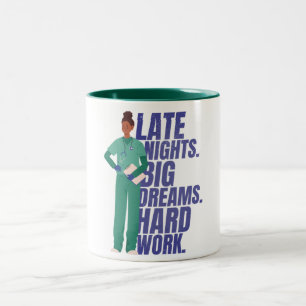 Taza Bicolor Cita de enfermera trabajo duro