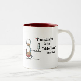Taza Bicolor Cita de motivación del examen de Edward Young -