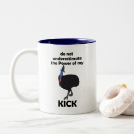 Taza Bicolor Cita divertida sobre el poder de patada del pájaro