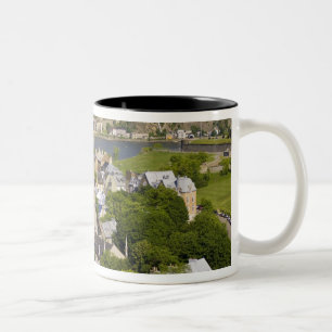 Taza Bicolor Ciudad de Quebec, Quebec, Canadá. Mirando hacia a