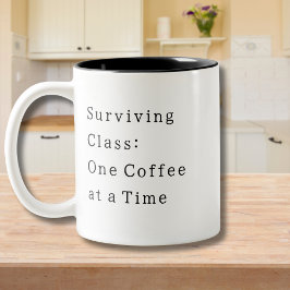 Taza Bicolor Clase Sobreviviente, Cita divertida para estudiant