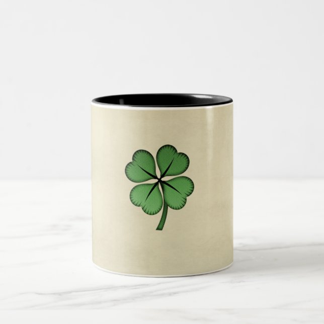 Taza Bicolor Clásico irlandés Lucky Shamrock (Centro)
