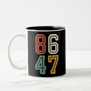 Taza Bicolor Clásico Vintage 86 47 Anti Trump 2024 Impugnar