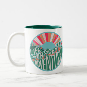 Taza Bicolor Colorida aventura cristiana de montaña
