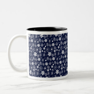 Taza Bicolor Copo de Nieve Dibujado a Mano con Tormenta de Fond
