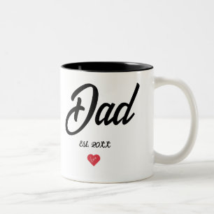 Taza Bicolor Corazón de Papá Establecido en Letra Negra